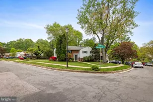 1907 Logwind Rd, Baltimore, MD 21228 - Photo 3