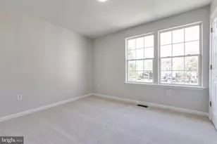 708 Lenstrom Friend Ct, Baltimore, MD 21228 - Photo 33