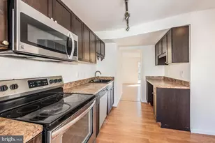 13 Bohn Ct, Rosedale, MD 21237 - Photo 7