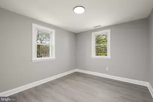 750 Charing Cross Rd, Baltimore, MD 21229 - Photo 17