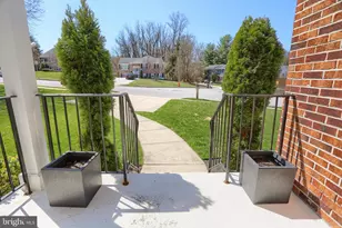 9 Tyburn Ct, Lutherville Timonium, MD 21093 - Photo 7