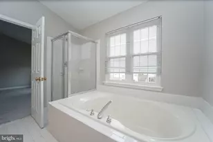 10 Pepperdine Cir, Baltimore, MD 21228 - Photo 25