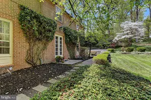 1018 Brooklandwood Rd, Lutherville Timonium, MD 21093 - Photo 5