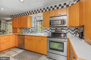1018 Brooklandwood Rd, Lutherville Timonium, MD 21093 - Photo 17
