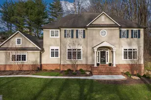 11 Hillsyde Ct, Cockeysville, MD 21030 - Photo 15