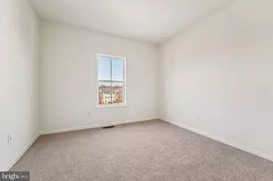 9366 Esplanade Ct, Owings Mills, MD 21117 - Photo 19