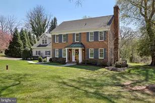 4115 Ravenhurst Cir, Glen Arm, MD 21057 - Photo 3