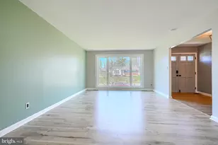 1 Chris Ct, Baltimore, MD 21244 - Photo 9