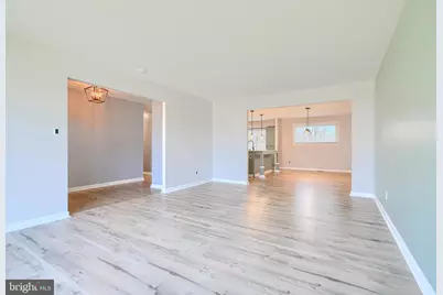 1 Chris Court, Baltimore, MD 21244 - Photo 7