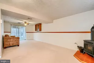 8908 Goldentree Ln, Baltimore, MD 21221 - Photo 19