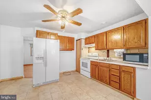 18 Propeller Dr, Baltimore, MD 21220 - Photo 9