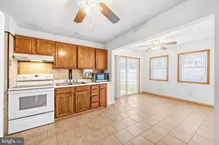 18 Propeller Dr, Baltimore, MD 21220 - Photo 7