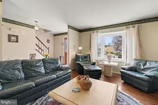 17 Rosehill Ct, Baltimore, MD 21236 - Photo 5