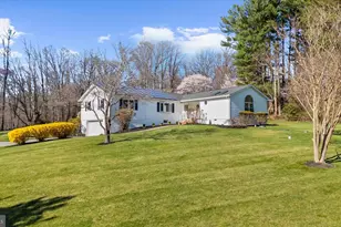 4402 Meadowcliff Rd, Glen Arm, MD 21057 - Photo 1