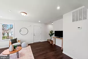 2747 Park Dr, Halethorpe, MD 21227 - Photo 7