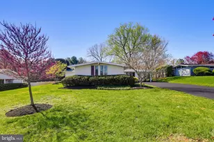 3415 Manor Hill Rd, Baltimore, MD 21208 - Photo 3