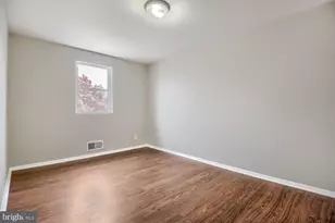 930 Foxwood Ln, Essex, MD 21221 - Photo 15