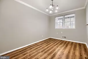 930 Foxwood Ln, Essex, MD 21221 - Photo 7