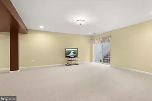 2035 Myrtlewood Rd, Baltimore, MD 21209 - Photo 47