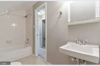 438 Bloomsbury Avenue, Baltimore, MD 21228 - Photo 39