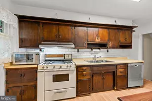 5511 Medwick Garth N, Baltimore, MD 21228 - Photo 11