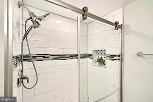 28 Allegheny Ave, Towson, MD 21204 - Photo 11