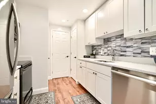 28 Allegheny Ave, Towson, MD 21204 - Photo 7