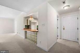 7 Devon Hill Rd, Baltimore, MD 21210 - Photo 21