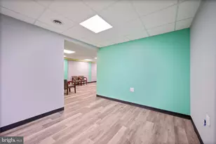 7917 Wise Ave, Dundalk, MD 21222 - Photo 9