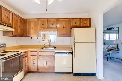 8907 Lennings Lane, Baltimore, MD 21237 - Photo 11