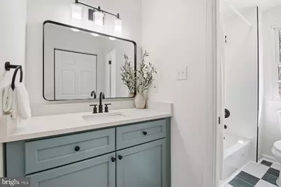 7 Prestwick Square, Baltimore, MD 21228 - Photo 23