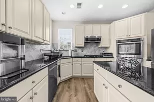 2001 Willowcrest Cir, Baltimore, MD 21209 - Photo 15