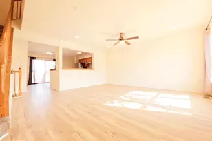 605 Villager Cir, Baltimore, MD 21222 - Photo 9