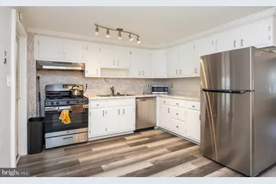 3130 Ryerson Circle, Halethorpe, MD 21227 - Photo 11