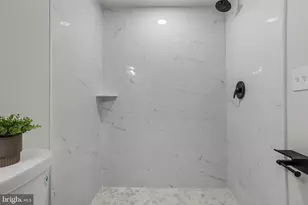 106 4th Ave, Baltimore, MD 21227 - Photo 25