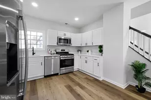 106 4th Ave, Baltimore, MD 21227 - Photo 5