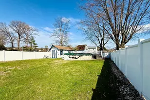 2215 Lodge Farm Rd, Baltimore, MD 21219 - Photo 5