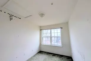 8855 Delegge Rd, Rosedale, MD 21237 - Photo 13