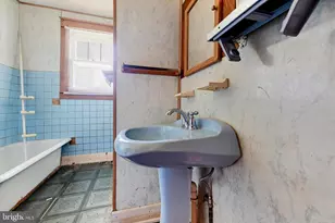 3626 Landbeck Rd, Baltimore, MD 21207 - Photo 13