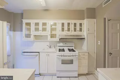 27 N Symington Avenue, Baltimore, MD 21228 - Photo 13