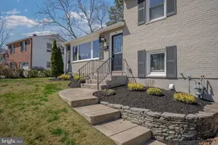 6 Pickett Rd, Lutherville Timonium, MD 21093 - Photo 3