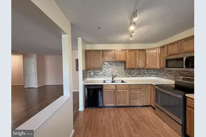 7903 Valley Manor Road #204, Owings Mills, MD 21117 - Photo 7