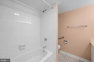 4 Candlemaker Ct, Baltimore, MD 21208 - Photo 23