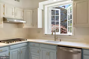 602 Stoneleigh Rd, Baltimore, MD 21212 - Photo 9
