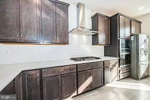 7315 Martin Farm Cir, Rosedale, MD 21237 - Photo 11