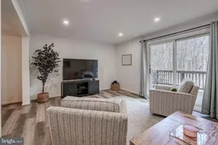 28 Salthill Ct, Lutherville Timonium, MD 21093 - Photo 9