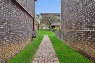 29 Stonehenge Cir, Baltimore, MD 21208 - Photo 39