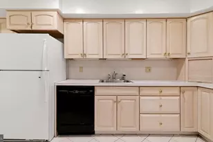 29 Stonehenge Cir, Baltimore, MD 21208 - Photo 13