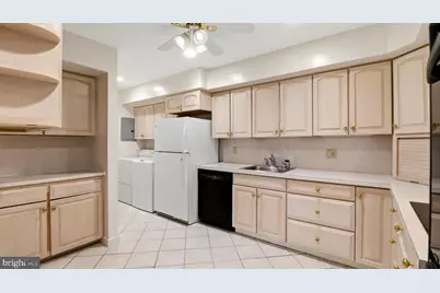 29 Stonehenge Circle #2, Baltimore, MD 21208 - Photo 11