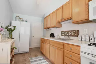 831 Bosley Ave, Baltimore, MD 21204 - Photo 11